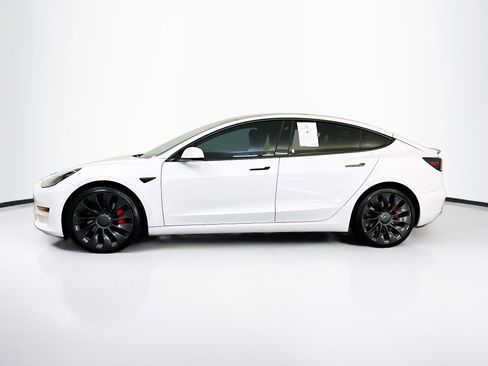 Used 2022 Tesla Model 3 Performance image 4