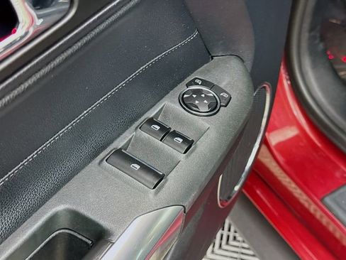 Used 2016 Ford Mustang GT Premium image 17