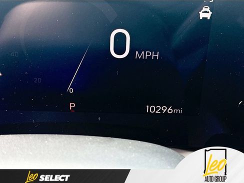 Used 2024 Buick Encore GX Avenir w/ Avenir Convenience Package FWD image 15