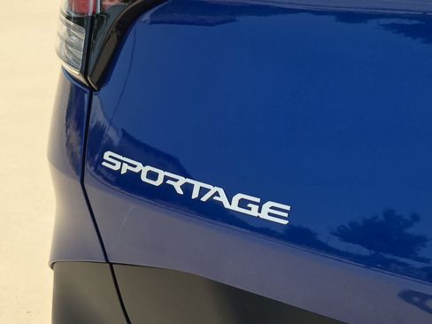 Used 2025 Kia Sportage EX w/ Premium Package AWD/4WD image 11