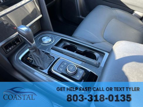 Used 2024 Nissan Armada SL w/ Midnight Edition Package image 54