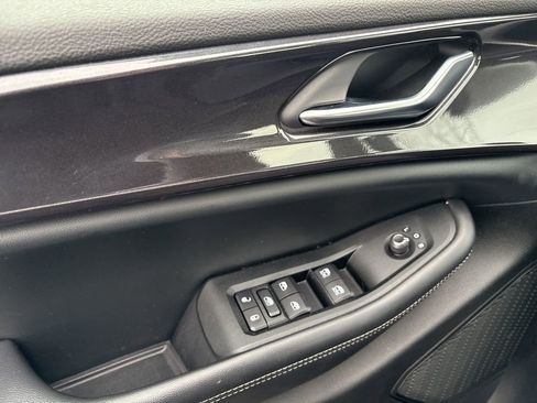 Certified 2023 Jeep Grand Cherokee L Laredo image 29