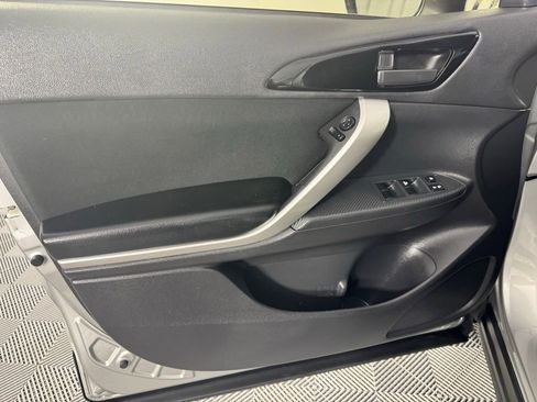 Used 2024 Mitsubishi Eclipse Cross ES image 10
