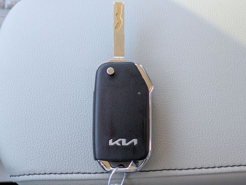 New 2025 Kia Soul LX image 29