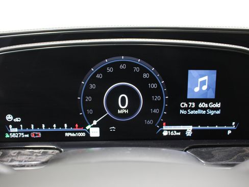 Used 2021 Cadillac Escalade Premium Luxury w/ Driver Assist Tech Package AWD/4WD image 15