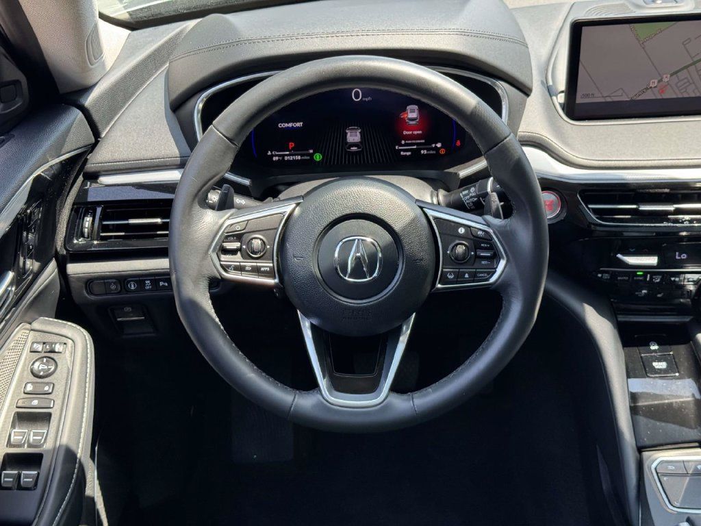 Used 2023 Acura MDX w/ Technology Package AWD/4WD image 13