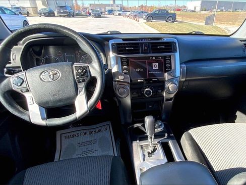 Used 2020 Toyota 4Runner SR5 image 10