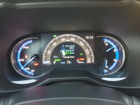 Used 2023 Toyota RAV4 XLE image 23