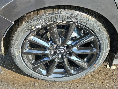 New 2026 MAZDA MAZDA3 Hatchback w/Premium Plus Pkg image 7