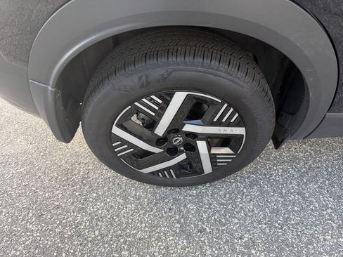 Certified 2026 Nissan Kicks SV w/ SV Premium Package FWD image 23