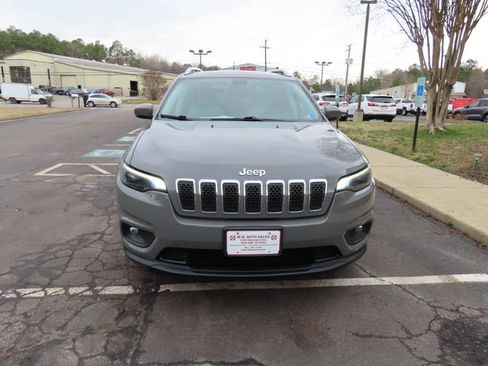 Used 2020 Jeep Cherokee Latitude Plus image 12