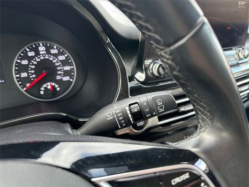 Used 2022 Kia Seltos EX image 25