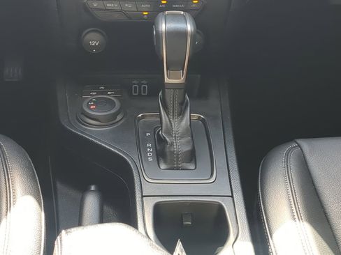 Used 2022 Ford Ranger Lariat w/ Trailer Tow Package image 26