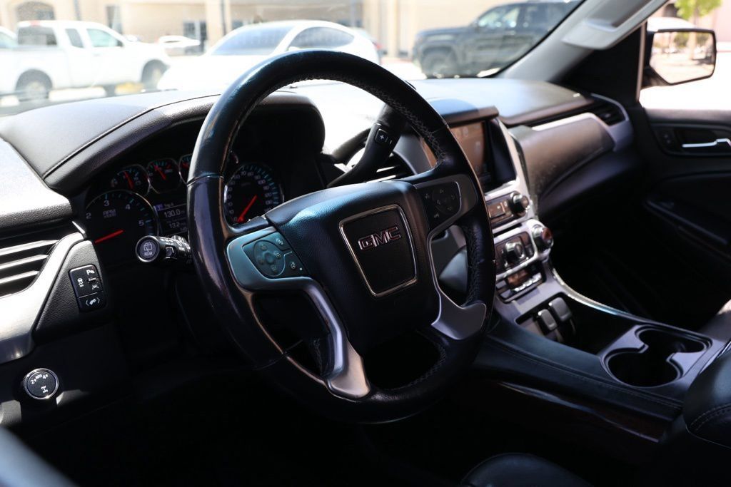Used 2020 GMC Yukon SLT AWD/4WD image 15