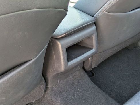 Used 2019 Toyota Camry SE w/ Carpet Mat Package FWD image 28