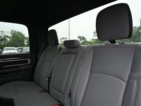 Used 2024 RAM 2500 Big Horn AWD/4WD image 24
