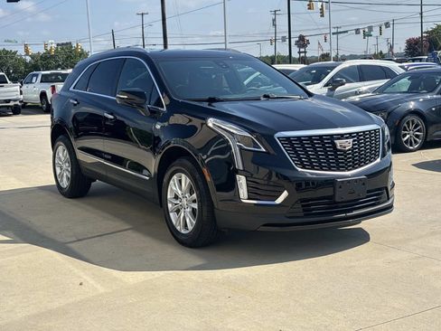 Certified 2023 Cadillac XT5 Luxury AWD/4WD image 2