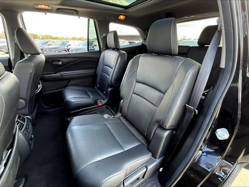 Used 2022 Honda Pilot Elite image 40