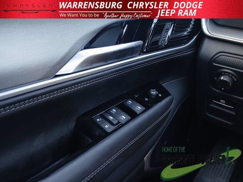 New 2026 Jeep Grand Wagoneer Limited w/ Convenience Group I AWD/4WD image 33