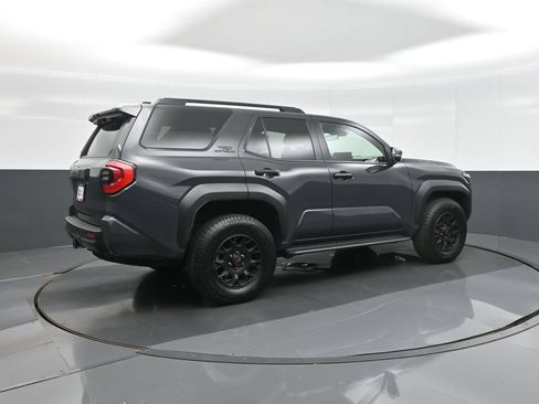 Certified 2025 Toyota 4Runner TRD Off-Road Premium AWD/4WD image 7