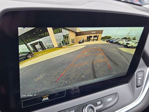 Used 2025 Chevrolet Blazer LT FWD image 20