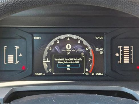Certified 2024 Toyota Tacoma SR5 AWD/4WD image 11