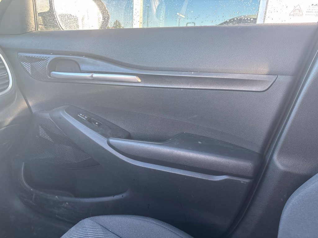 Certified 2026 Kia Seltos LX FWD image 12