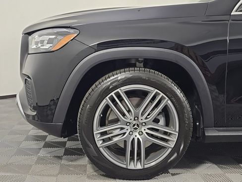 Certified 2025 Mercedes-Benz GLS 450 4MATIC image 11