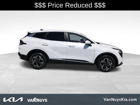 Used 2023 Kia Sportage LX FWD image 27