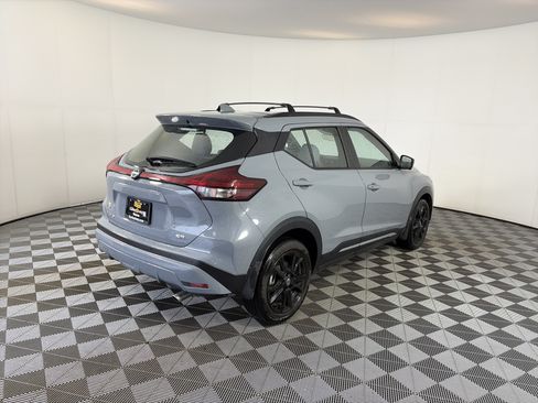 Used 2024 Nissan Kicks SR w/ SR Premium Package FWD image 10