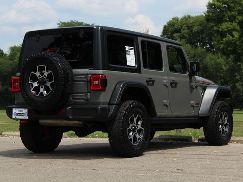 Used 2022 Jeep Wrangler Unlimited Rubicon w/ LED Lighting Group AWD/4WD image 8