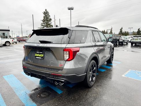 Used 2023 Ford Explorer ST w/ Equipment Group 401A image 7