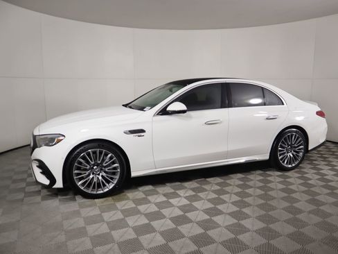 New 2026 Mercedes-Benz E 53 AMG e 4MATIC Sedan image 8