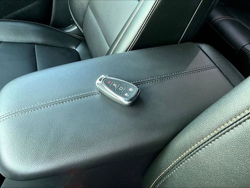 Certified 2024 Chevrolet Equinox Premier image 34