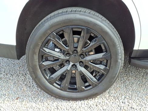 Used 2025 Chevrolet Tahoe High Country image 12