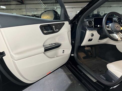 Certified 2026 Mercedes-Benz C 300 4MATIC Sedan image 22