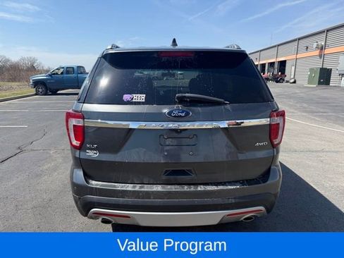Used 2016 Ford Explorer XLT w/ Equipment Group 202A image 8