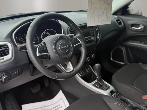 Used 2018 Jeep Compass Sport FWD image 10