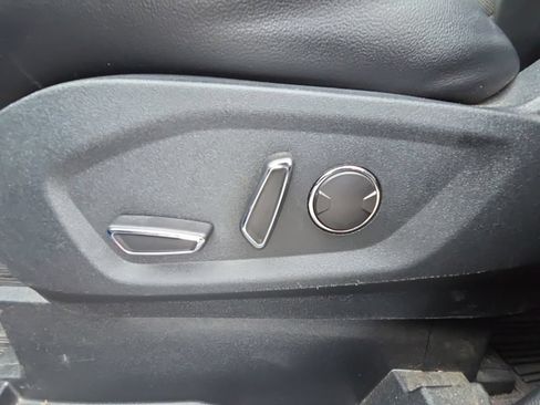 Used 2019 Ford Edge ST AWD/4WD image 16