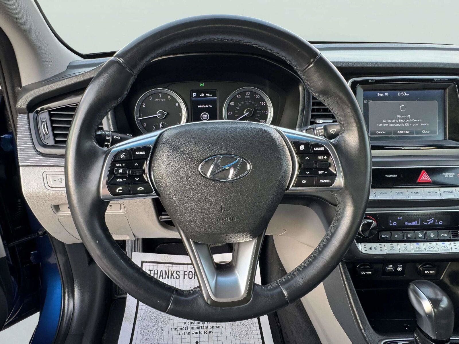 Used 2018 Hyundai Sonata Limited w/ Cargo Package FWD image 22
