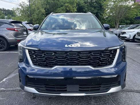 Certified 2025 Kia Sorento S w/ Panoramic Sunroof Package FWD image 8