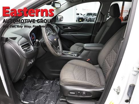 Used 2021 Chevrolet Equinox LT FWD image 13