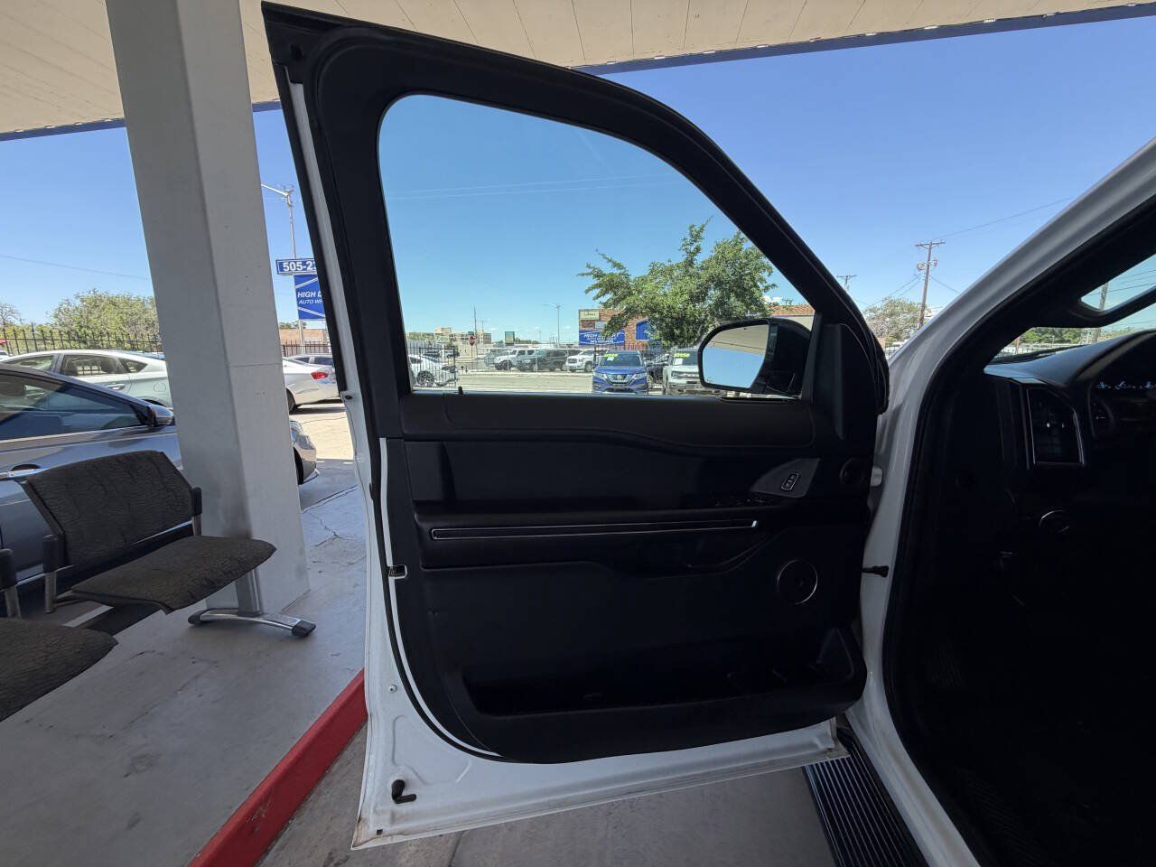 Used 2021 Ford Expedition XL AWD/4WD image 11