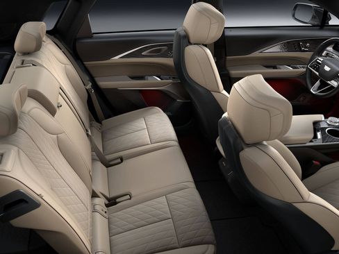 New 2026 Cadillac Lyriq Signature Luxury w/ Nappa Leather Package AWD/4WD image 45