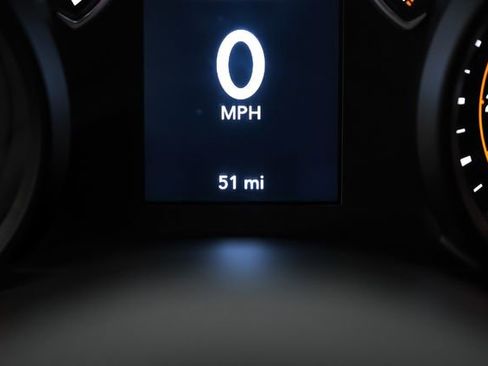 Used 2025 Jeep Gladiator Sport image 34