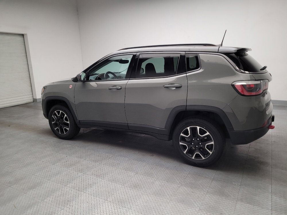 Used 2021 Jeep Compass Trailhawk w/ Sun and Sound Group AWD/4WD image 3