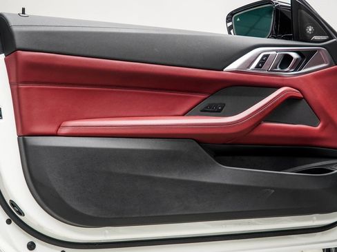 Used 2024 BMW M440i Convertible w/ Premium Package image 37