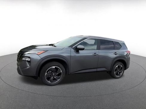 Used 2025 Nissan Rogue SV FWD image 8