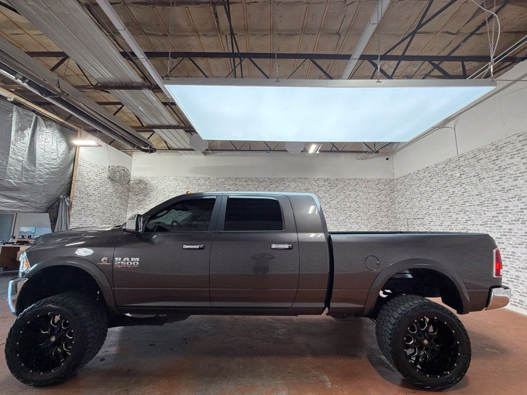 Used 2018 RAM 2500 Laramie AWD/4WD image 4