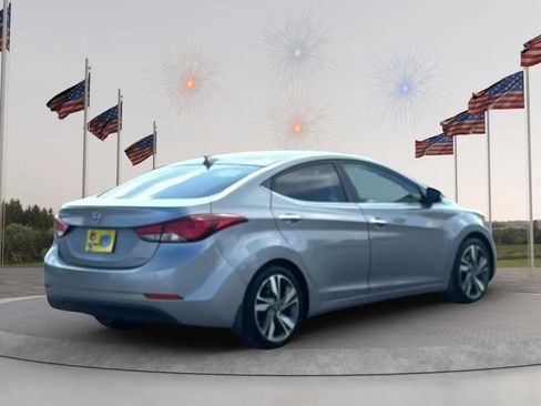 Used 2016 Hyundai Elantra Limited w/ Option Group 04 FWD image 6